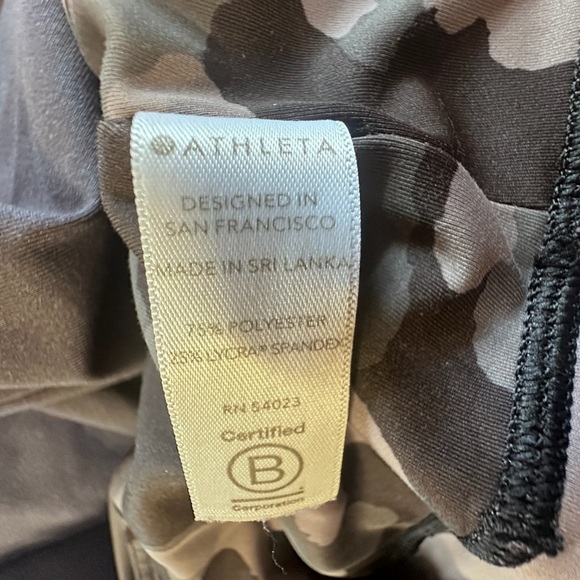 Athleta Gray and Black Camouflage Leggings Womens Small - Picture 12 of 12